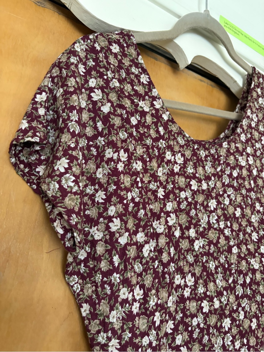 Vintage All that Jazz Burgundy Floral Short-Sleeve Midi Dress - Picture 2 of 3